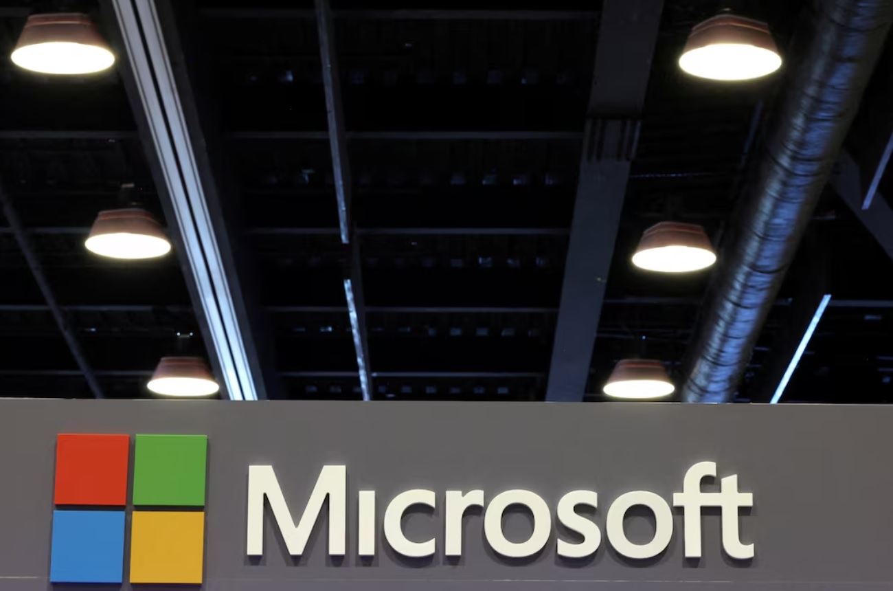 Акционеры Microsoft подали на компанию в суд