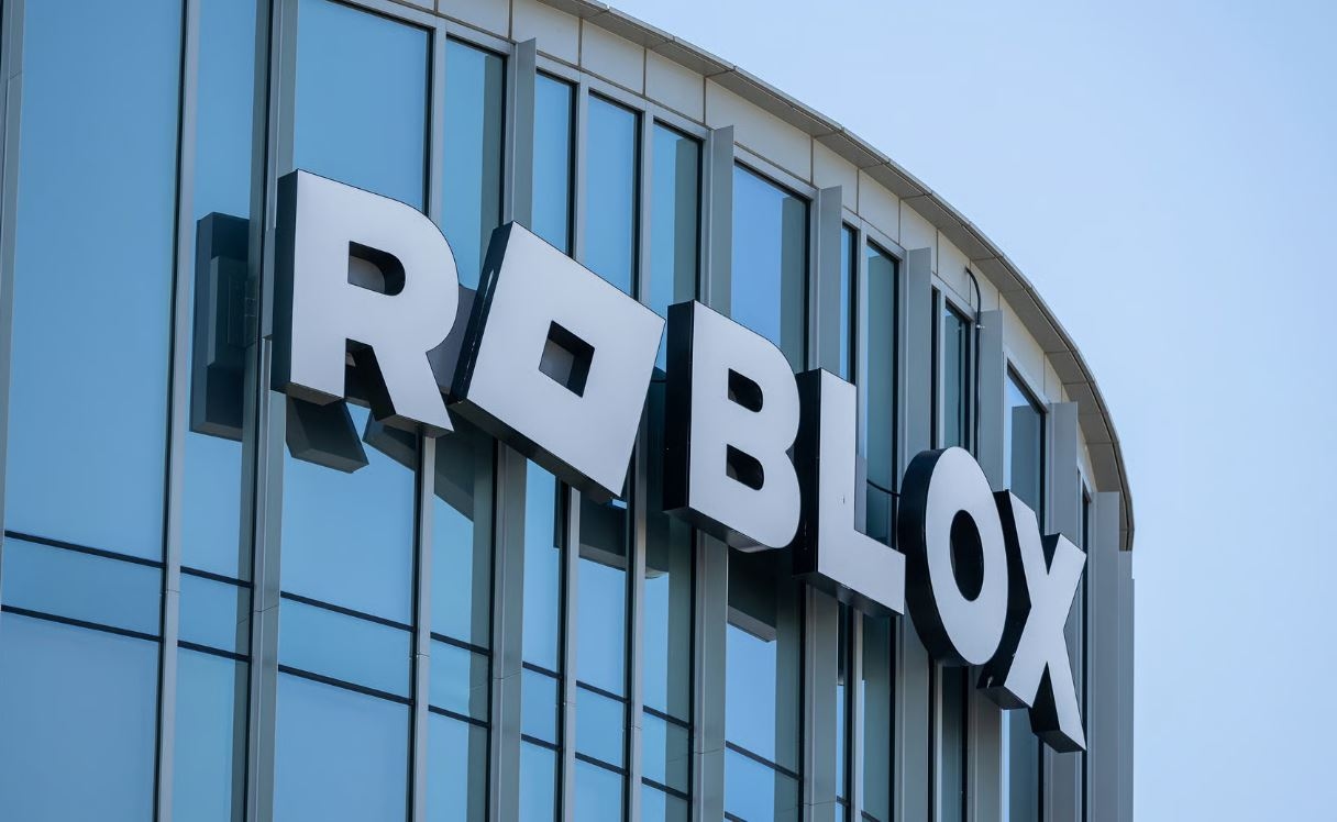 Roblox обвинила добавление системы проверки возраста в замедлении роста платформы