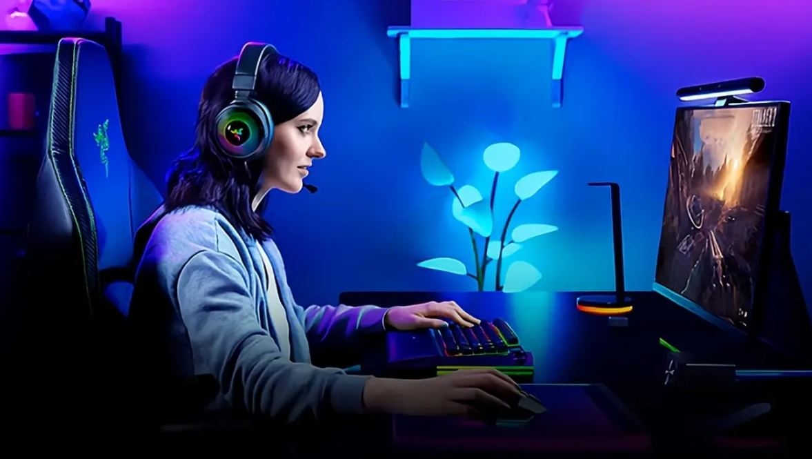 Razer представила гарнитура Kraken V4 X Sensa HD