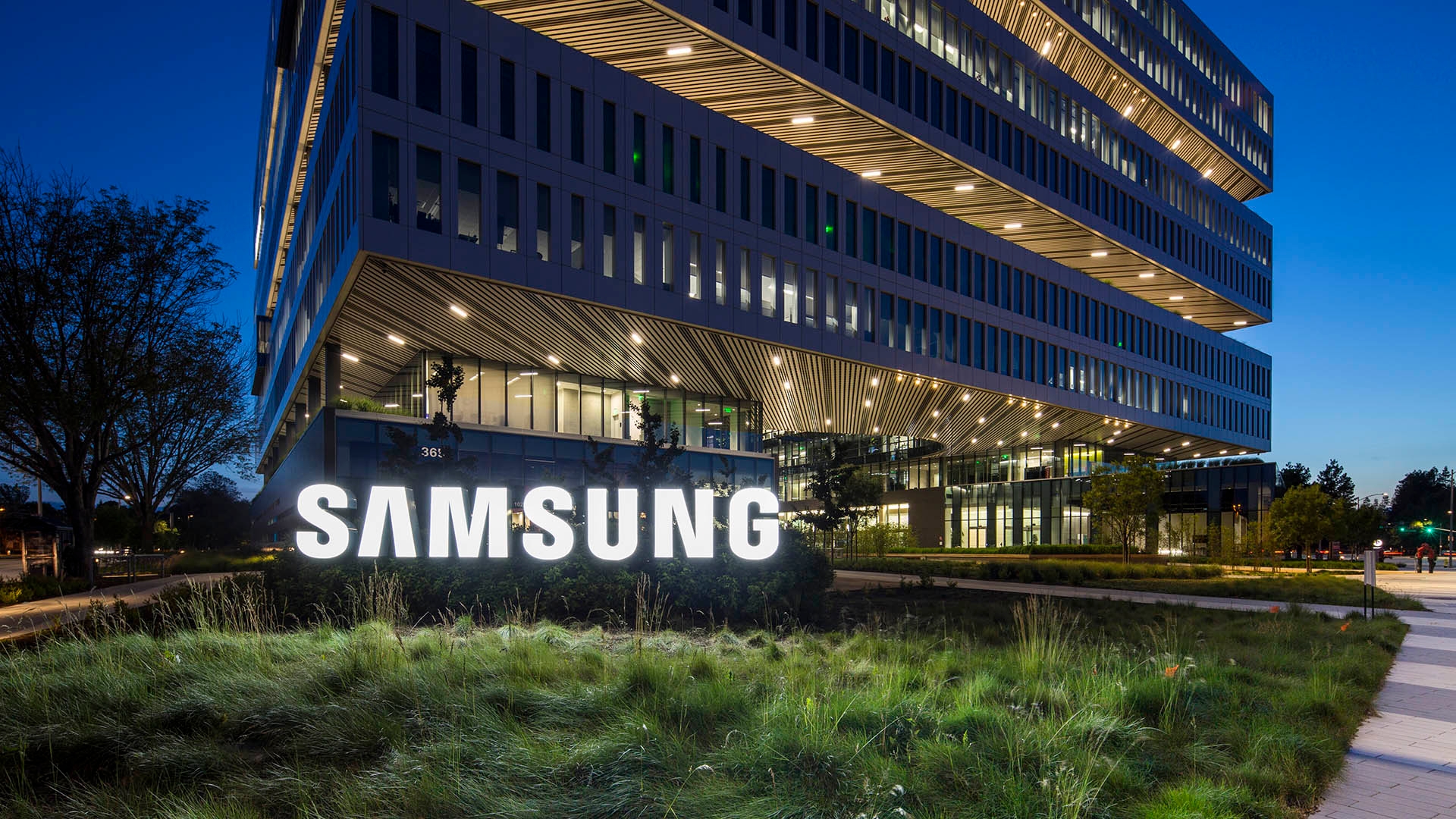 Сотрудники подразделения чипов Samsung получат бонус до $400 тыс. Остальным — крохи