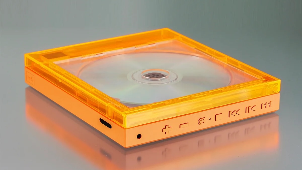 Хидео Кодзима и km5 представили лимитированный CD‑плеер Instant Disc Audio CP1 Death Stranding 2 Model