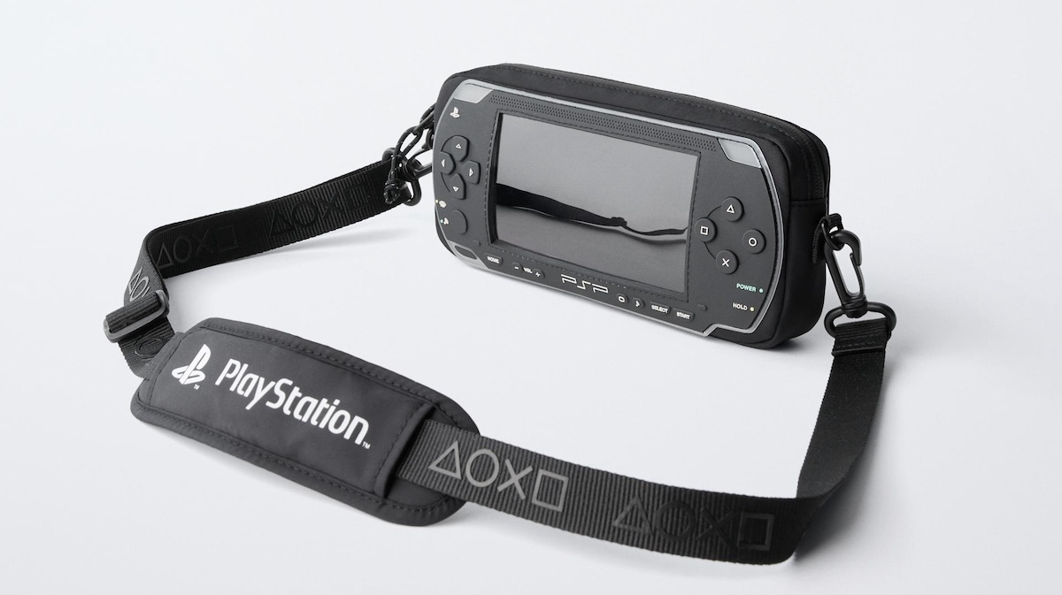 Zara выпустила сумку через плечо в виде консоли PSP образца 2004 года