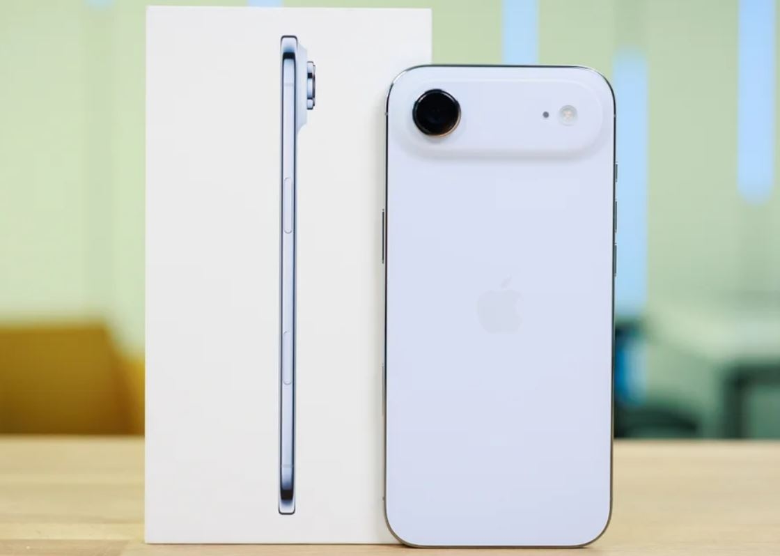 iPhone Air перестаёт функционировать при использовании неоригинальных блоков и кабелей при заряде в 0%