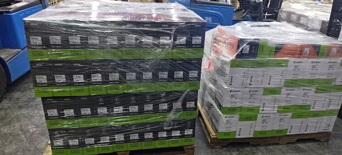 ИИ‑компании массово закупают RTX 5090, а до обычных пользователей доходит малая часть таких видеокарт