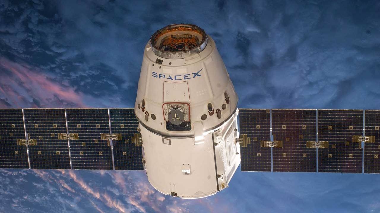 SpaceX запустила больше спутников, чем весь остальной мир за всю историю космонавтики