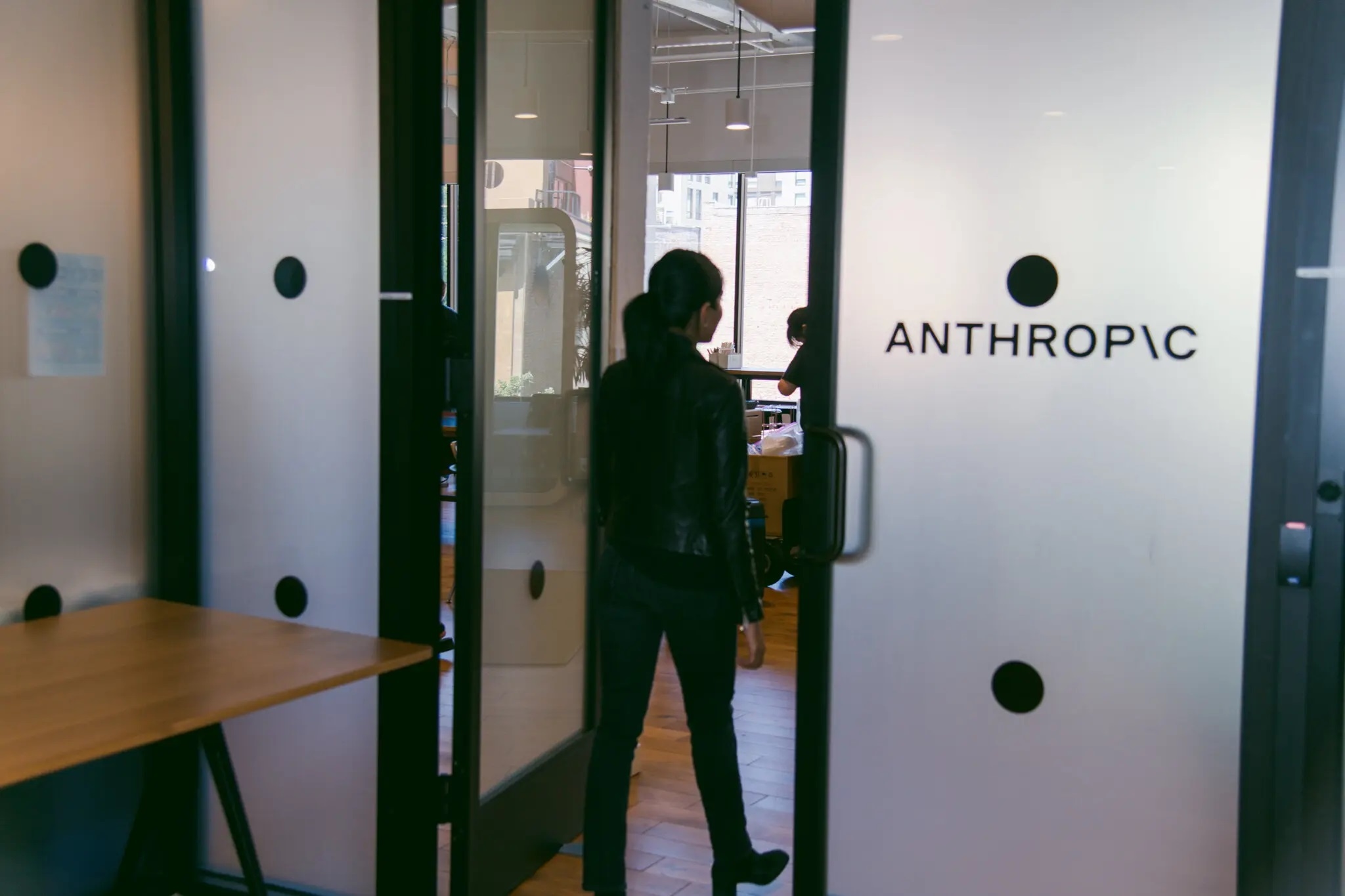 В Anthropic для кандидатов устраивают «культурное интервью»
