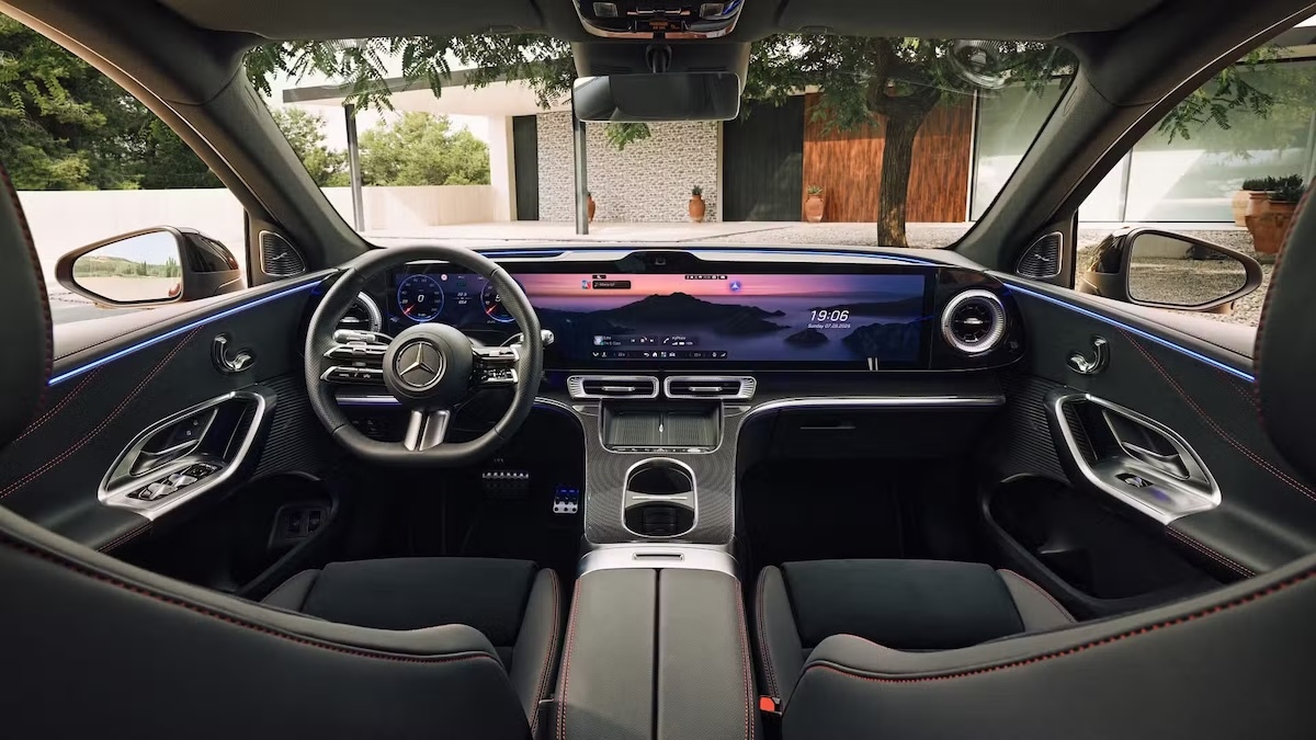 Mercedes-Benz пообещала добавить больше физических кнопок в салоны новых автомобилей