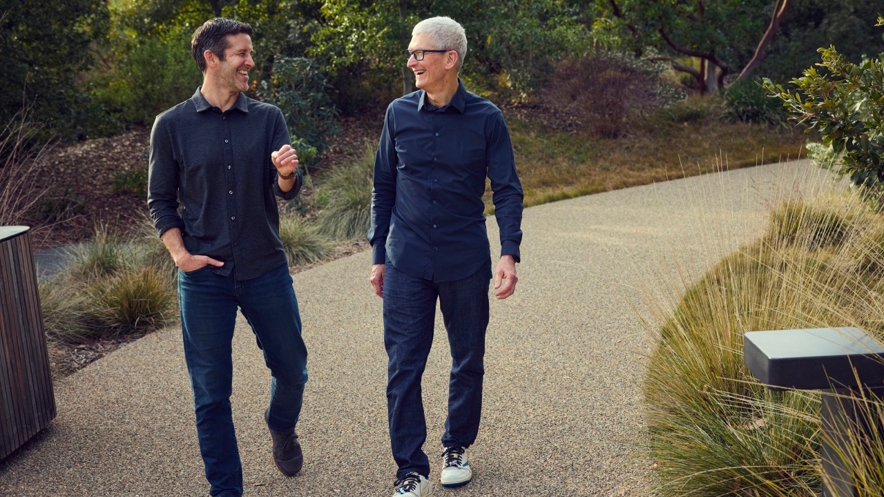 Тим Кук покинет пост генерального директора Apple, а его место займёт Джон Тернус