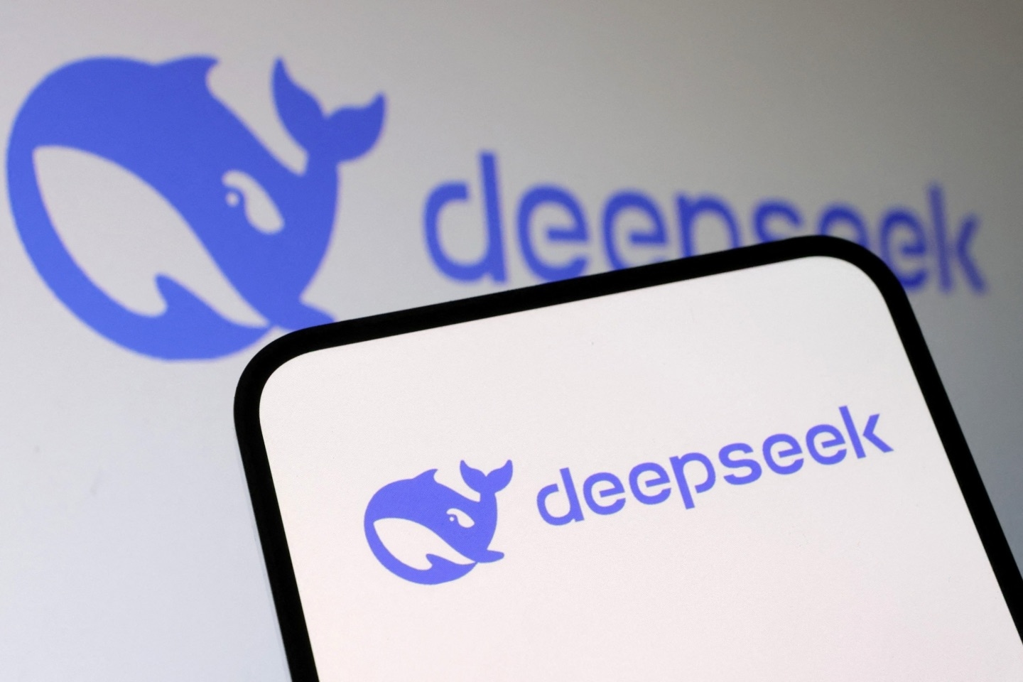 Конец независимости DeepSeek: лаборатория Ляна Вэньфэна идет за деньгами