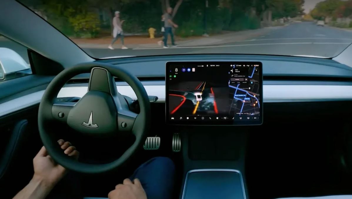 Нидерланды первыми в Европе одобрили Tesla FSD