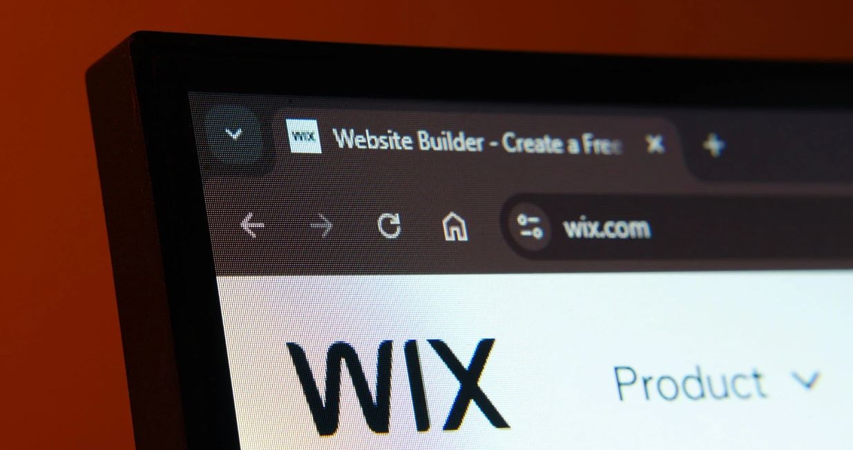 Wix уволит около 20% своих сотрудников в связи с внедрения ИИ