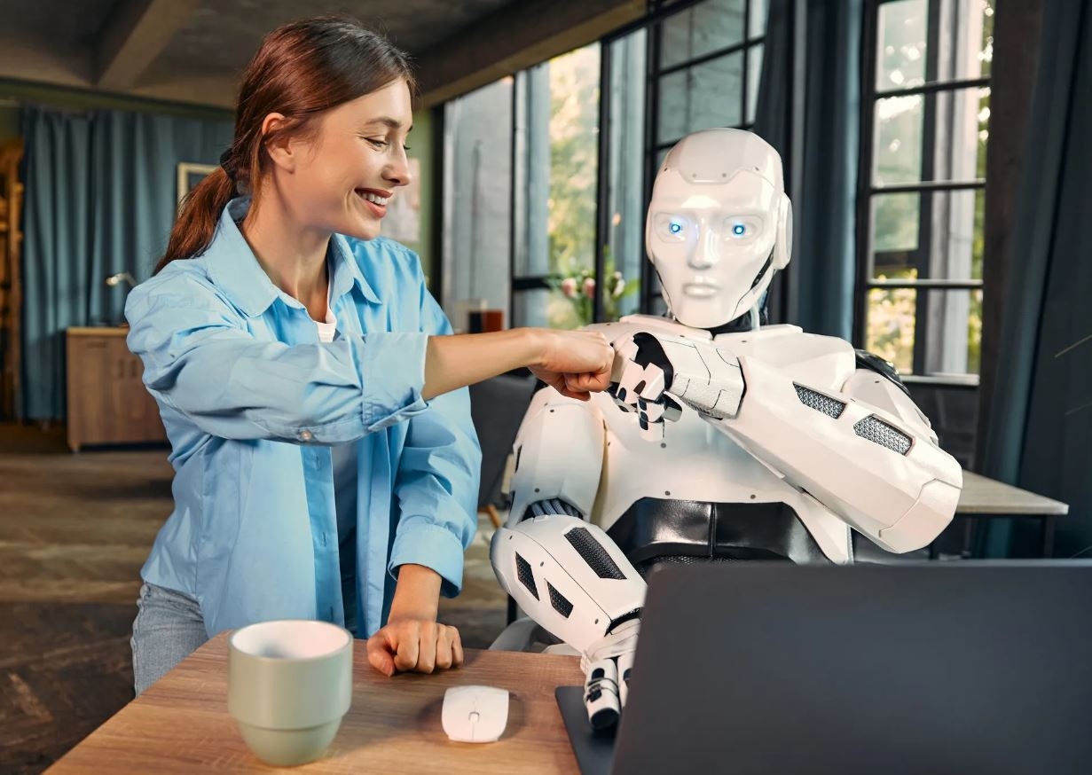 Компании перешли от простого внедрения ИИ к оценке понимания этих инструментов сотрудниками