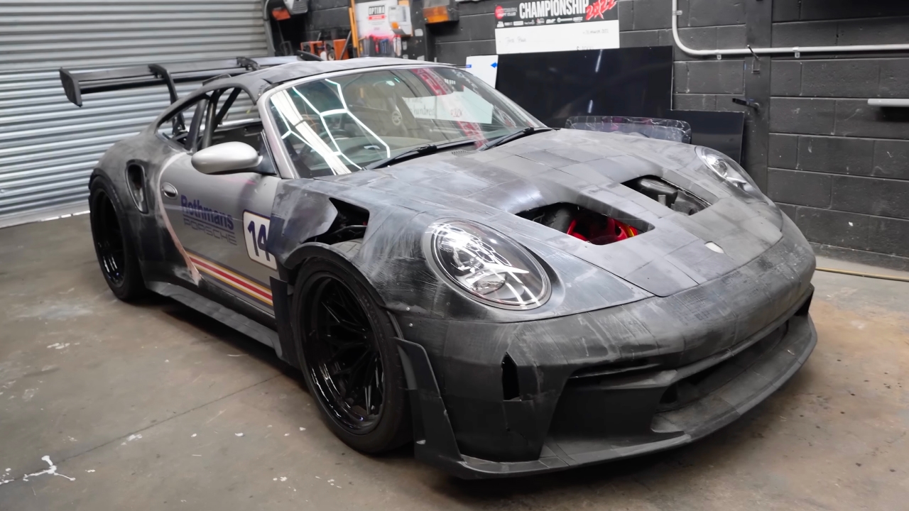 Автоблогер «переодел» Porsche Boxster 986 в спортивный 911 GT3 RS с помощью 3D-печати