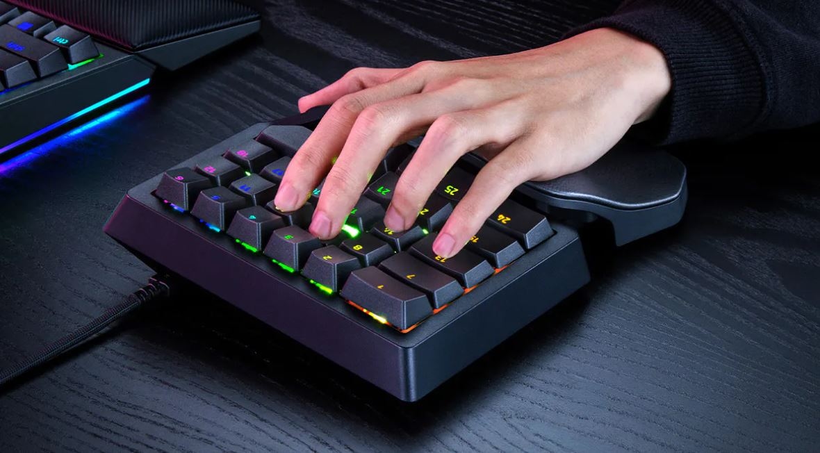 Razer представила кейпад Tartarus V2 Pro