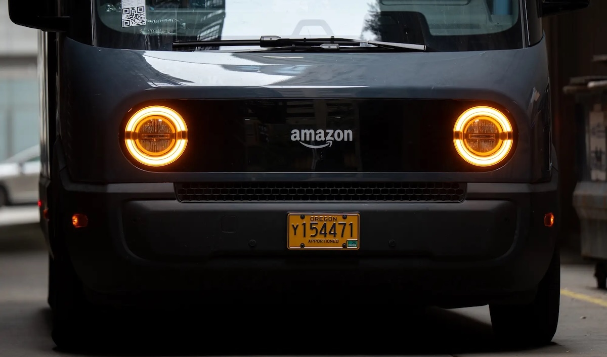 Amazon инвестирует $1 млрд в команду инженеров, которые будут выезжать в офис клиентов и внедрять ИИ‑агенты
