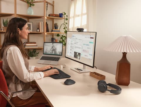 Logitech представила клавиатуру и манипулятор со сменной подушечкой