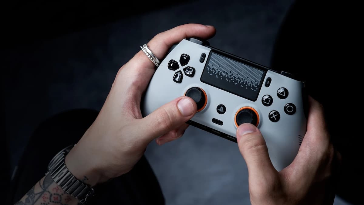 Sony представила линейку контроллеров Scuf Omega для PlayStation 5