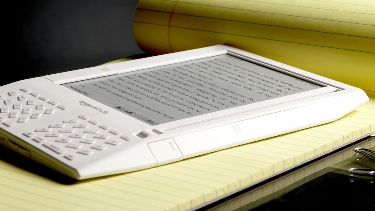 Amazon прекратила поддержку Kindle, выпущенных до 2013 года