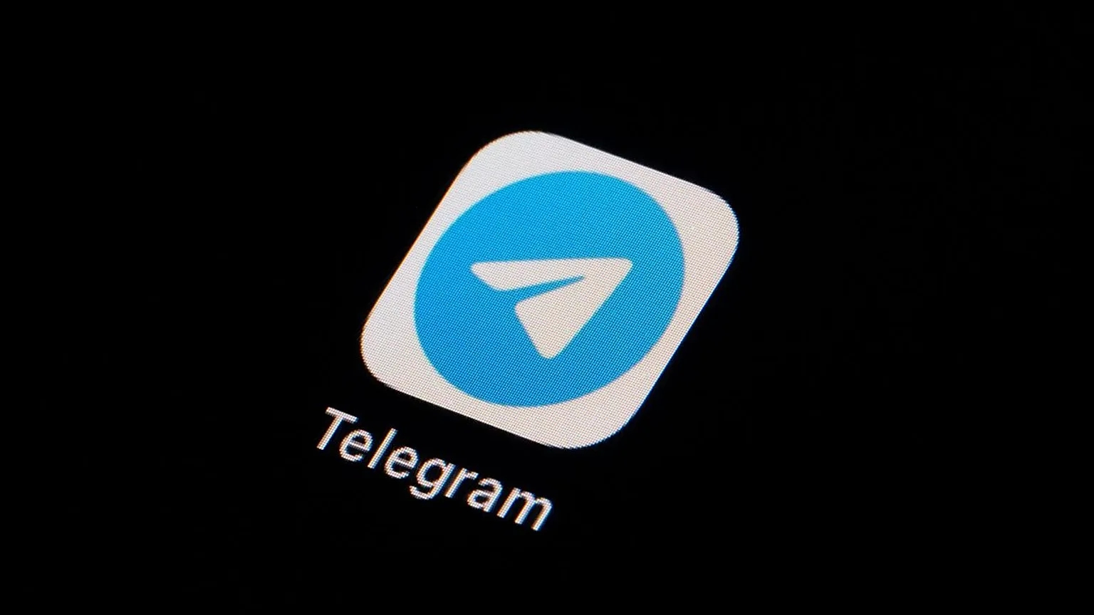 Telegram-каналы увеличили объём контента при замедлении мессенджера