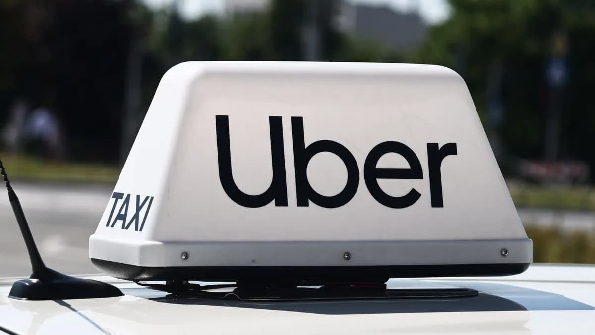 Uber сократит около 3,3 тысячи сотрудников или 10% штата, а равным образом отменит удалённую работу