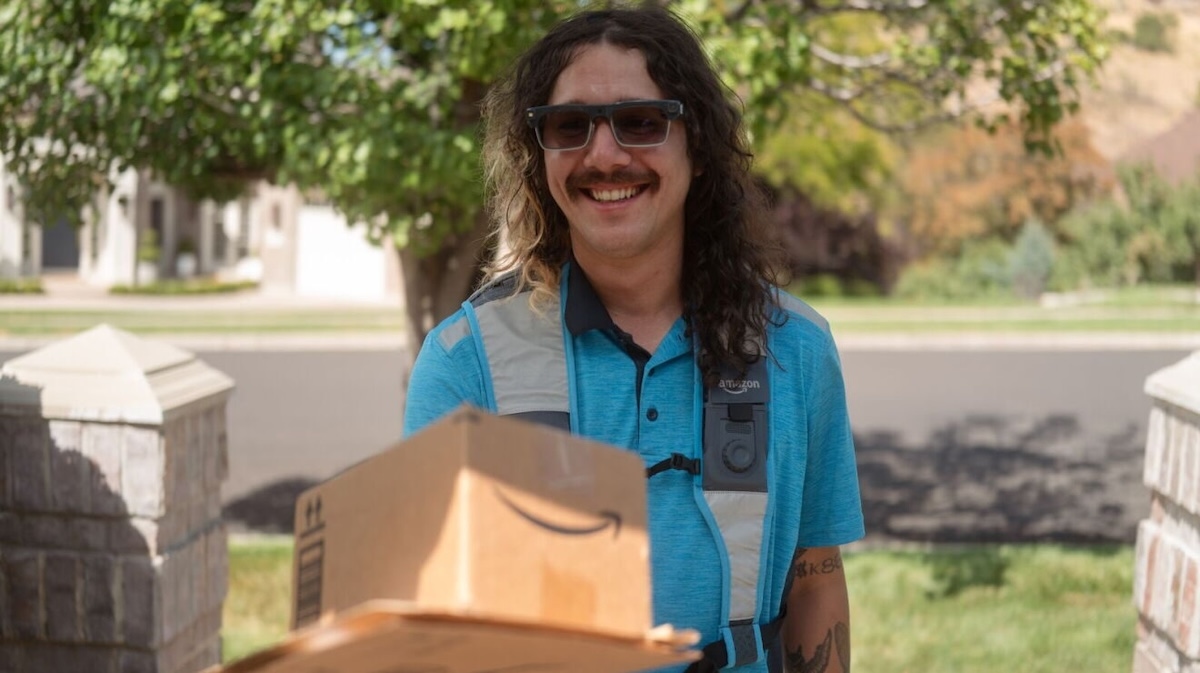 Amazon расширяет использование умных очков для курьеров, чтобы уменьшить зависимость от смартфонов